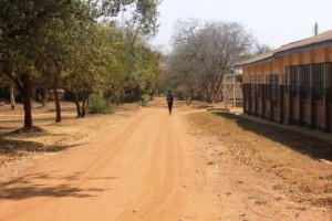 Pupil walking through Campus